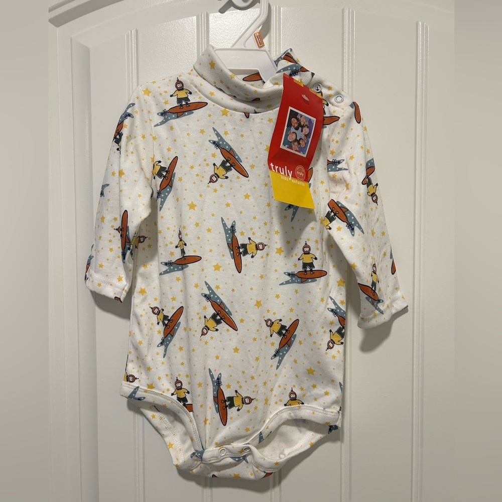 NWT Vintage Sears Baby / Toddler Long Sleeve Turtle Neck (space design)